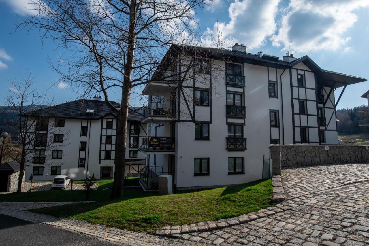 Apartamenty Amira W Kompleksie Apartamenty Piano Świeradów-Zdrój Екстериор снимка